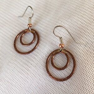 Y2K copper tone welded metal circles dangle earrings